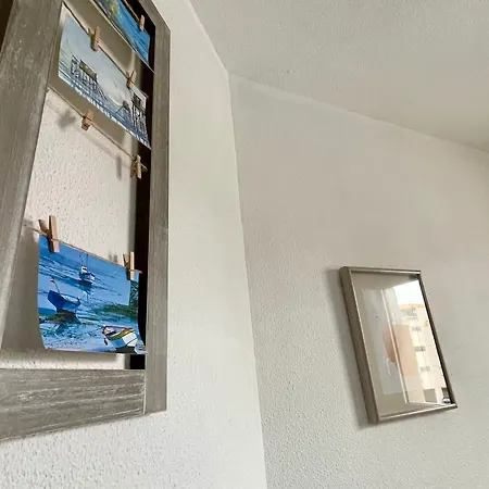 3 Pieces Avec Piscine Proche De La - Fr-1-748-31 *