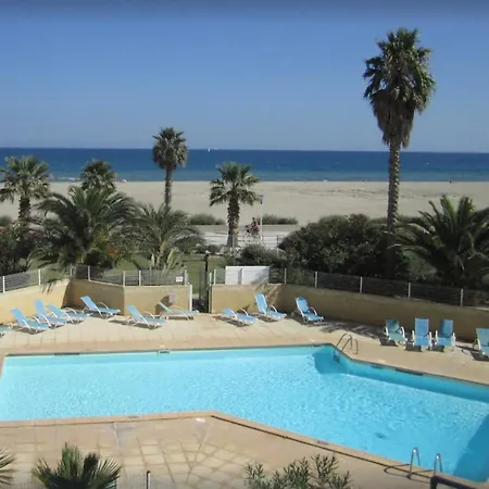 3 Pieces Avec Piscine Proche De La - Fr-1-748-31 Apartment